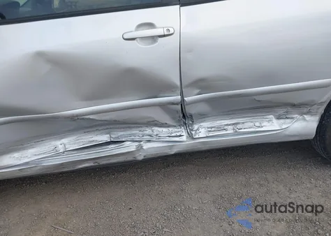 2005 Toyota Corolla Le z USA, uszkodzony, nr VIN 1NXBR32E25Z419049